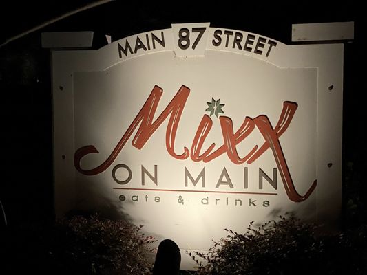 MIXX ON MAIN - Updated August 2025 - 19 Photos & 67 Reviews - 87 Main St, Hilton Head Island