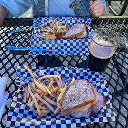 Lincoln Avenue Brewery - Splitting a Reuben, Old Rasputin & Scrimshaw...