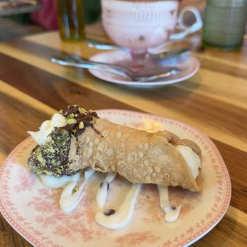 Allora - Gotta get the cannoli - Italian Near Me - Charleston, South Carolina Allora - Gotta get the cannoli - Italian Near Me - Charleston, South Carolina