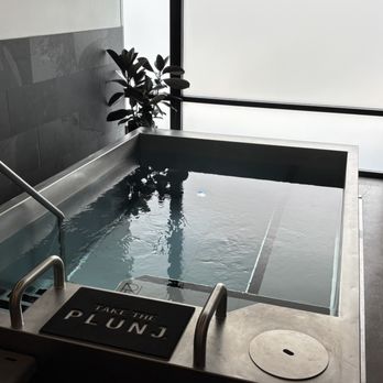 Plunj - Cold plunge tub: Walk-in 55 degree plunge with railings - Saunas Near Me - Loveland, Colorado Plunj - Cold plunge tub: Walk-in 55 degree plunge with railings - Saunas Near Me - Loveland, Colorado