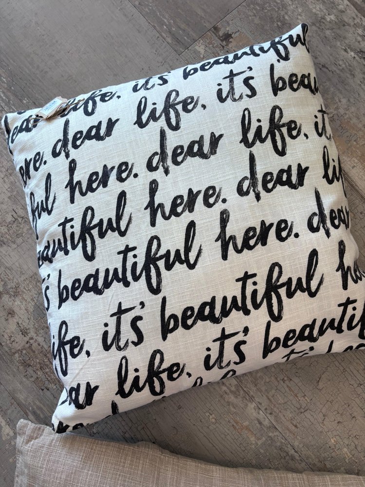 Jolie Femme Boutique Logo