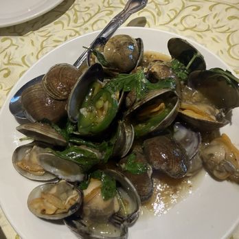 Boston Lobster - Basil Clam - Chinese Near Me - Rosemead, California Boston Lobster - Basil Clam - Chinese Near Me - Rosemead, California