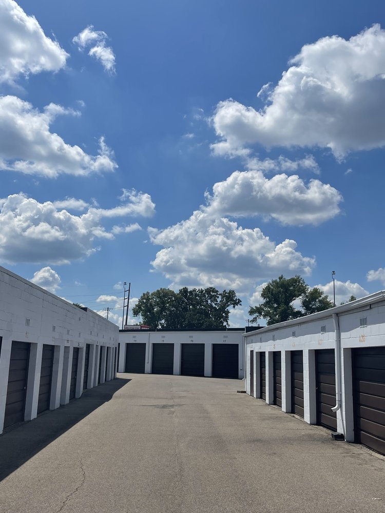 PRESTIGE STORAGE BLUE ASH Updated May 2024 Request a Quote 11