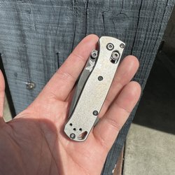 Unlimited Bladeworkz - Benchmade Mini Bugout with titanium scales