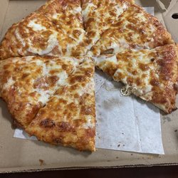 Uptown Pizza - pepperoni pizza
