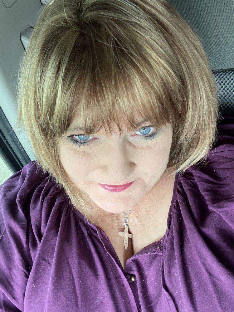 VILLAGE HAIR DESIGNS 107 University Ave, Monroe, Louisiana Barbers