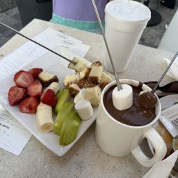 Fondue- amazing! Fondue- amazing!