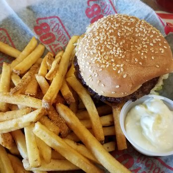 Big Boy - Big boy burger - Burgers Near Me - Valley View, Ohio