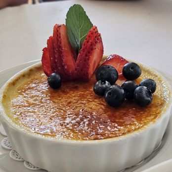 Blue Moon Over Avila - Citrus and Ginger Creme Brulee - French Near Me - Avila Beach, California