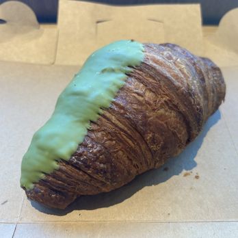 Nana's Green Tea - Matcha Croissant, very good! - Desserts Near Me - Bellevue, Washington