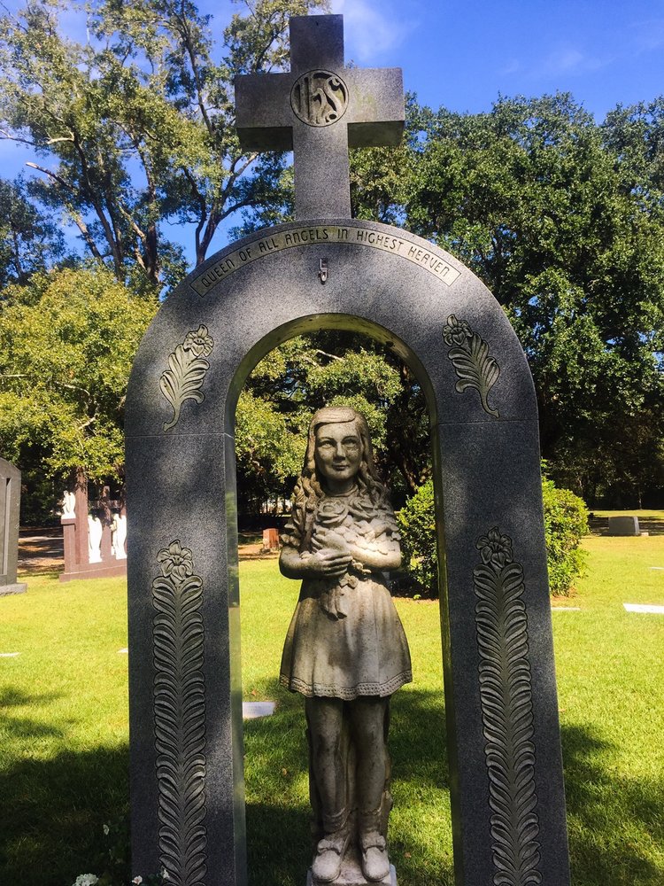 ROSELAWN MEMORIAL PARK & MAUSOLEUM Updated September 2024 4045