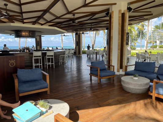 Encanto Beach Club Bar & Grill by null