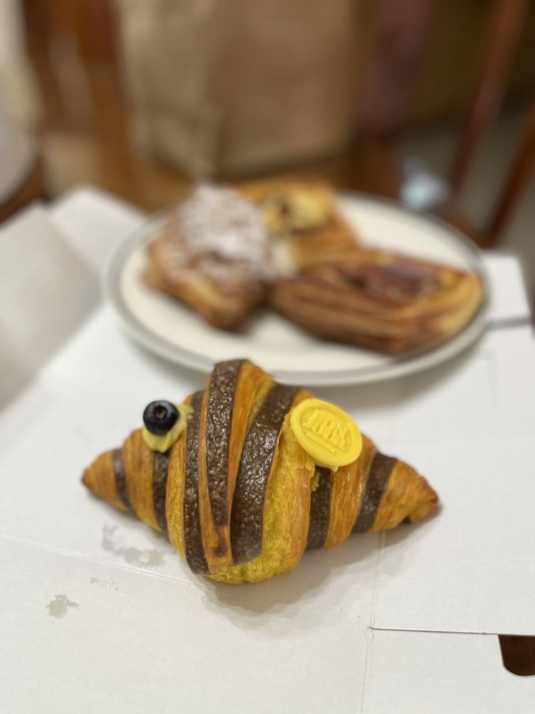 BONJOUR BAKERY & PATISSERIE Updated June 2024 226 Photos & 119