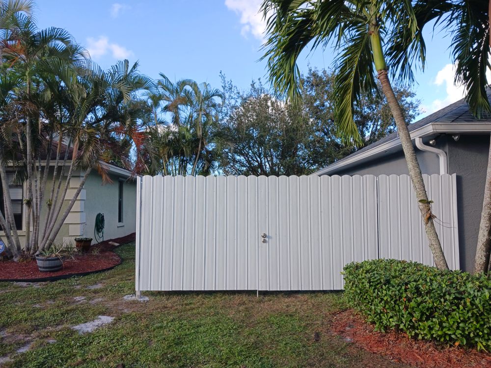 Slide of Metal Fence Guajiro