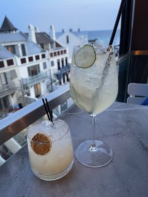 Pescado Seafood Grill & Rooftop Bar by null