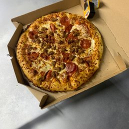 Regular pizza