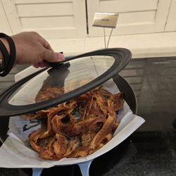 Hyatt Place Flint / Grand Blanc - Breakfast bar: bacon