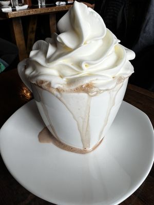 Crave Kitchen & Cocktails by null