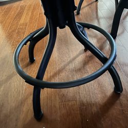 Semper Fabrication - Metal stool before and after repair