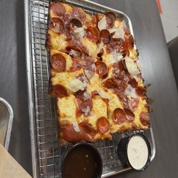R Town Pizza - Pepperoni pizza - Pizza Near Me - Reno, Nevada R Town Pizza - Pepperoni pizza - Pizza Near Me - Reno, Nevada