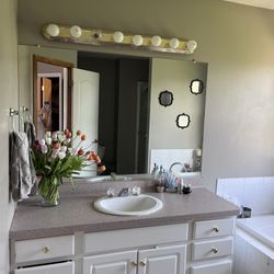 STN Home Improvement - Before master vanity