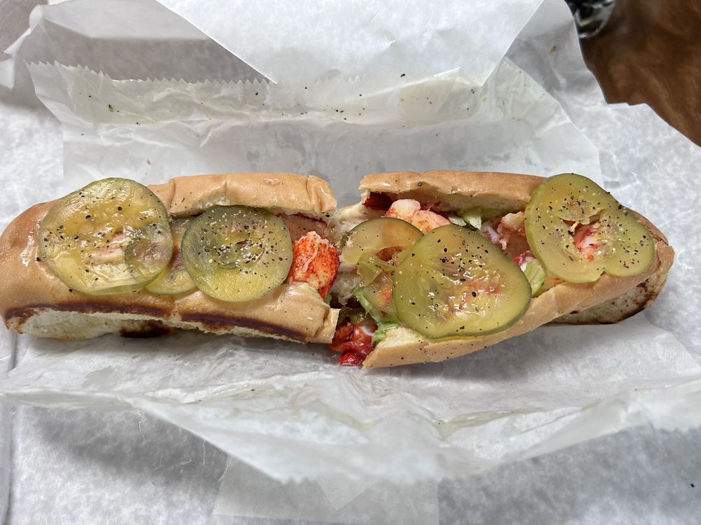 Cindy's Sub Shop Logo