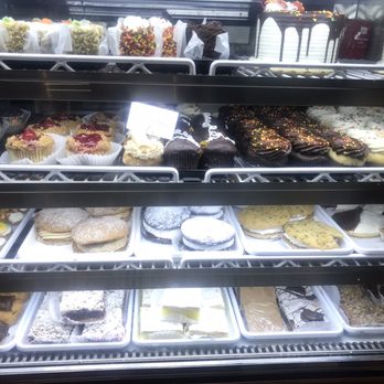 Muffin House Cafe - Cafes Near Me - Natick, Massachusetts
