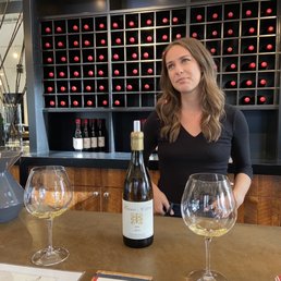 Wine tasting expert Wine tasting expert