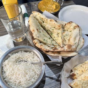 Himalayan Restaurant - Steam Basmati Rice - Indian Near Me - Chicago, Illinois