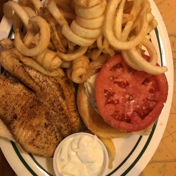 Flanigan's - Pinecrest - Blackened tilapia sandwich lunch special - American Near Me - Miami, Florida