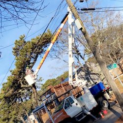 Townsend RW & Sons - Bucket truck  tree removal