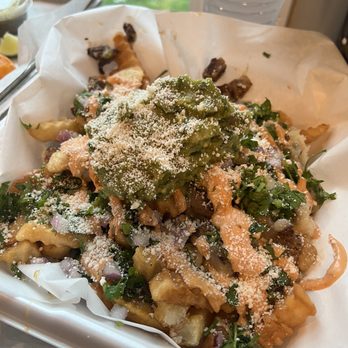 Olla Taqueria Gutierrez - Guti fries with carne asada - Mexican Near Me - Covington, Kentucky Olla Taqueria Gutierrez - Guti fries with carne asada - Mexican Near Me - Covington, Kentucky