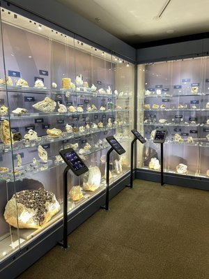Maine Mineral and Gem Museum by null