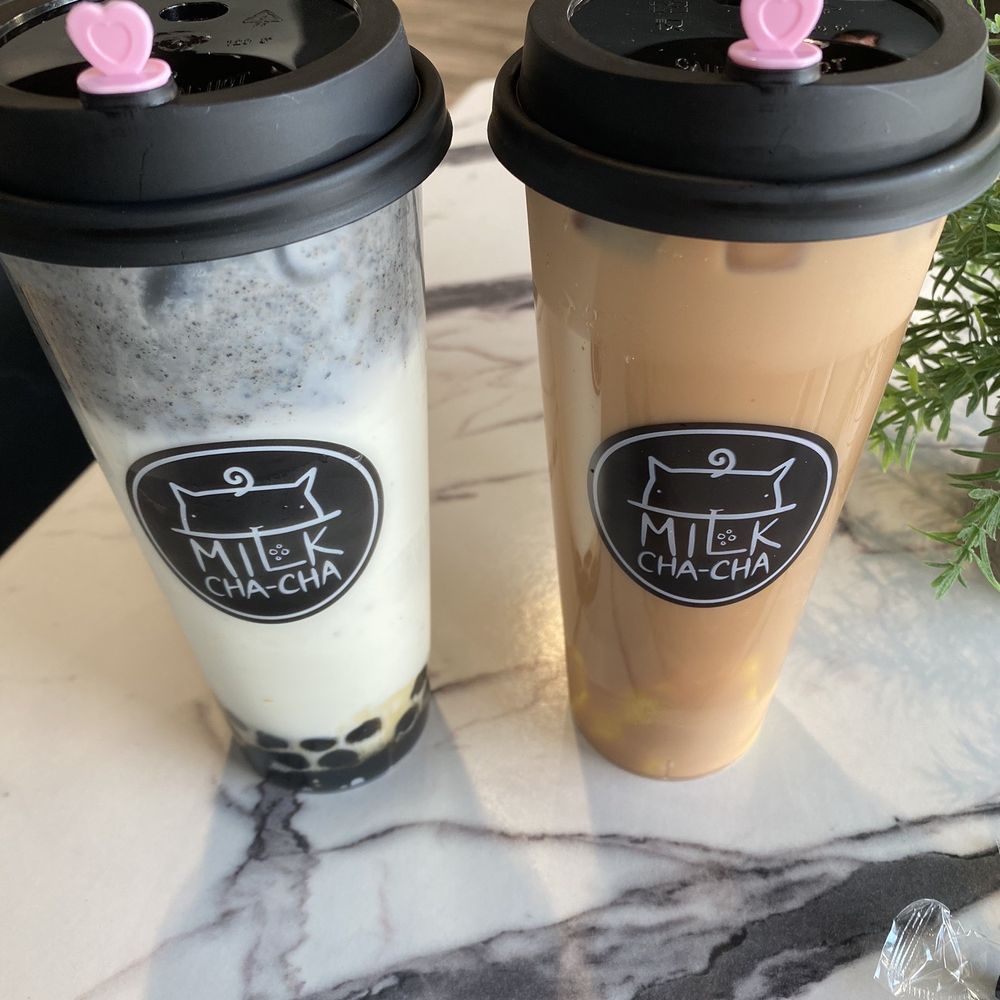 Hong Kong milk tea and black sesame latte Hong Kong milk tea and black sesame latte