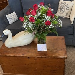 The Rose Shop - Flowers : Red Roses and Baby's Breath.