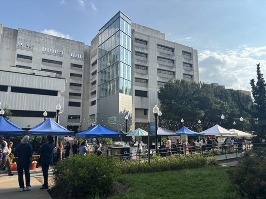 FRESHFARM Foggy Bottom Market by null