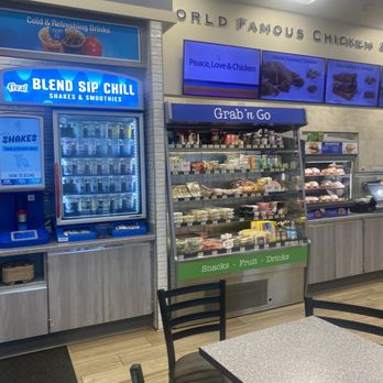 Royal Farms - the inside of a restaurant - Convenience Stores Near Me - Fredericksburg, Virginia Royal Farms - the inside of a restaurant - Convenience Stores Near Me - Fredericksburg, Virginia