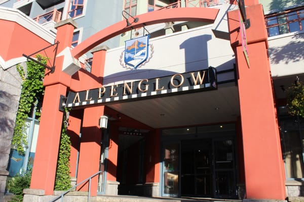 MountainView Accommodation, The Alpenglow Lodge Properties by null