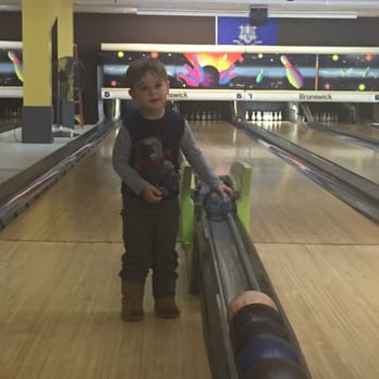 Ducks on the Ave - Great for 3-6 year olds. Easy and fun!! - Bowling Near Me - Hartford, Connecticut Ducks on the Ave - Great for 3-6 year olds. Easy and fun!! - Bowling Near Me - Hartford, Connecticut