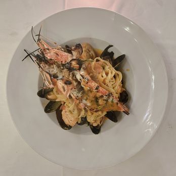 Il Cielo - Tagliolini Frutti di Mare - Italian Near Me - Beverly Hills, California Il Cielo - Tagliolini Frutti di Mare - Italian Near Me - Beverly Hills, California
