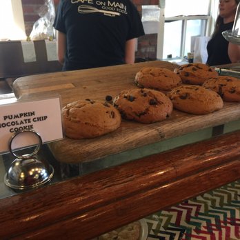 Cafe on Main - More cookies - Breakfast & Brunch Near Me - Stowe, Vermont