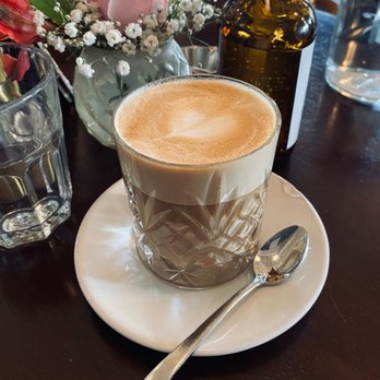 Little Hen - Latte - Breakfast & Brunch Near Me - Weston, Florida Little Hen - Latte - Breakfast & Brunch Near Me - Weston, Florida