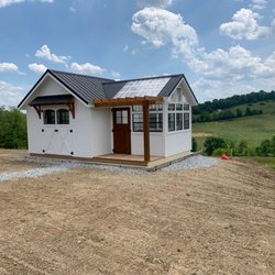 Twin Oaks Barns - Farmhouse Garden Shed