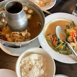Mama Thai Kitchen - 14. Tom yum 69. Pumpkin Curry with Shrimp