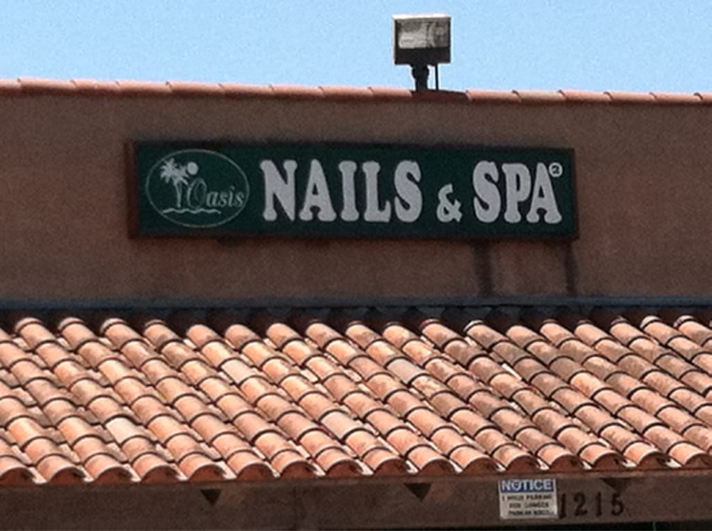 Oasis Salon & Spa Logo