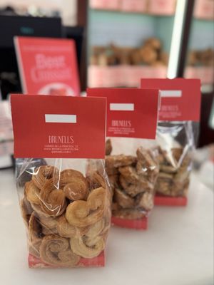 Brunells by null