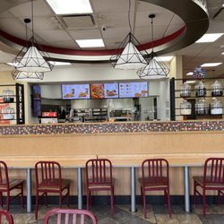 Popeyes Louisiana Kitchen - Comedor