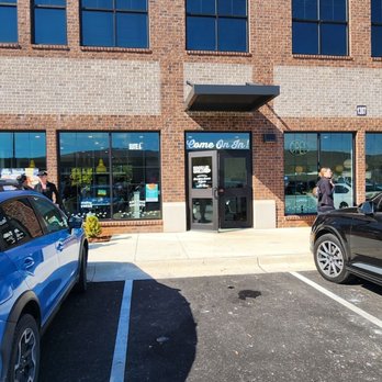 Eggs Up Grill - Close parking and beautiful views - Waffles Near Me - Huntsville, Alabama Eggs Up Grill - Close parking and beautiful views - Waffles Near Me - Huntsville, Alabama