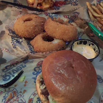 River City Cafe - Onion rings and burgers. Onion rings are massive delicious greasy goodness. - American Near Me - Surfside Beach, South Carolina
