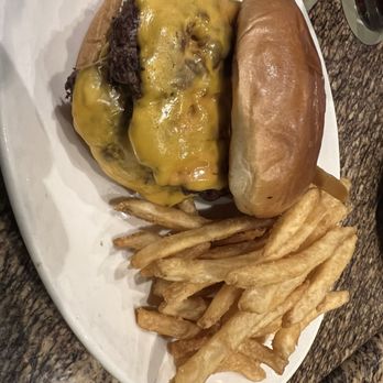 BJ's Restaurant & Brewhouse - American Near Me - Arcadia, California